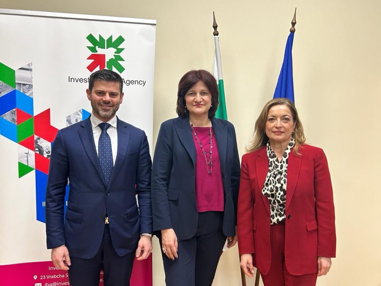 6f7ad806-b63a-4282-9ec3-bd0afbe3f491