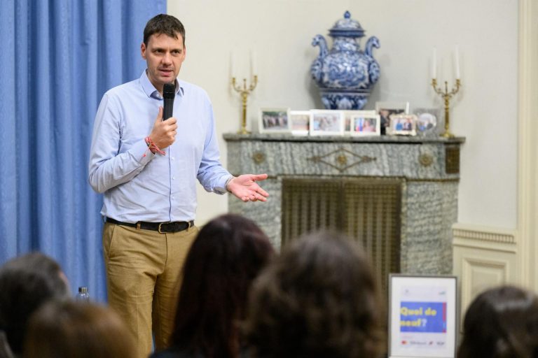 40c33282-e438-45b1-8490-4e3e25509083