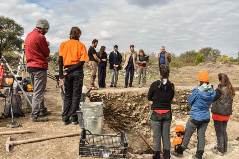 5da6c596-e660-45c4-bea3-73df26f68a4a