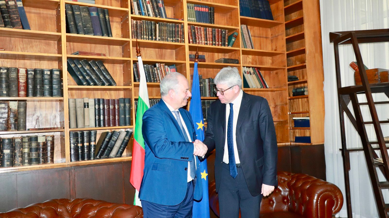 5df8332c-4ed5-4966-88bf-442df8baf523